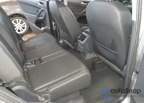 2019 Volkswagen Tiguan 2.0T Se/2.0T Sel/2.0T Sel R-Line/2.0T Sel R-Line Black z USA, uszkodzony, nr VIN 3VV2B7AX7KM102646